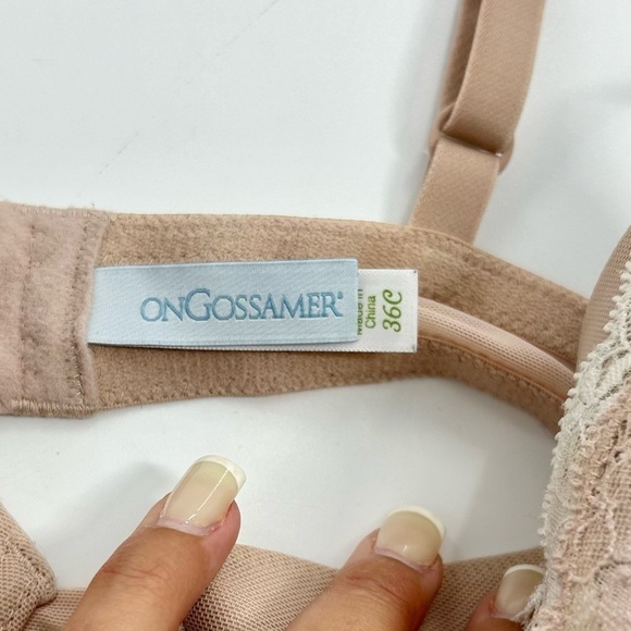 OnGossamer Neutral Lace Front Underwire Plunge Bra with Mesh Back 36C - Picture 4 of 6